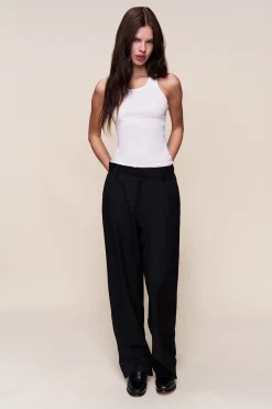Leo Mid Rise Straight Pant