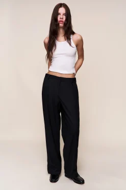Leo Mid Rise Straight Pant