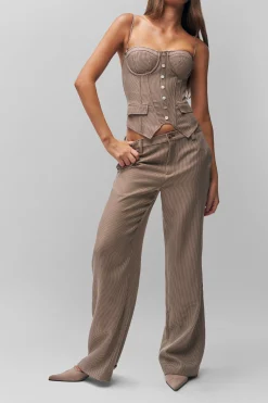 Pamela Trouser